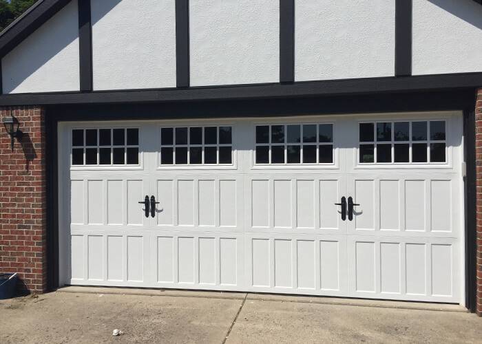 Amarr Garage Doors, 16' x 7', Classica Northampton, True White