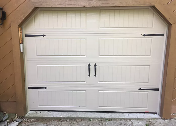 Acadia 138, 8' x 7', North Hatley LP, Desert Sand, with decorative hardware